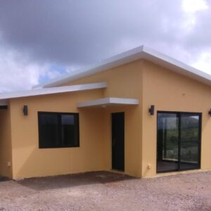 Vivienda de 56m2 - Volumétrico o techo volado en su perímetro